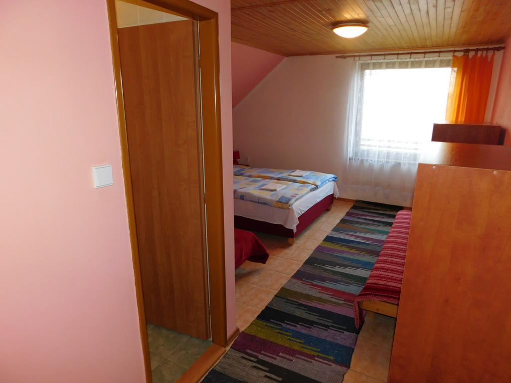 Apartmany Tania Zavazna Poruba Bilik gambar