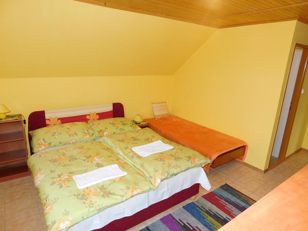 Apartmany Tania Zavazna Poruba Bilik gambar