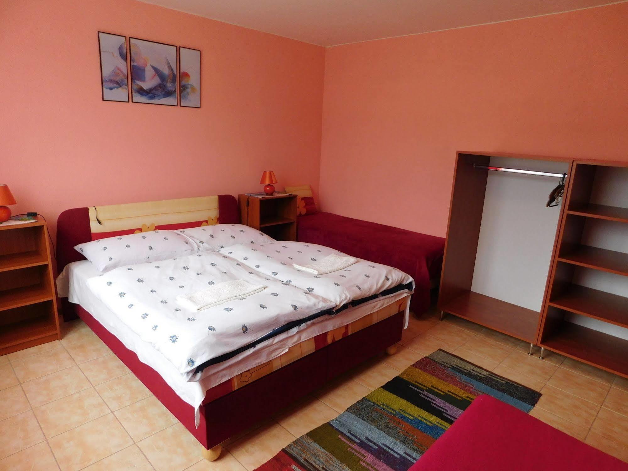 Apartmany Tania Zavazna Poruba Luaran gambar