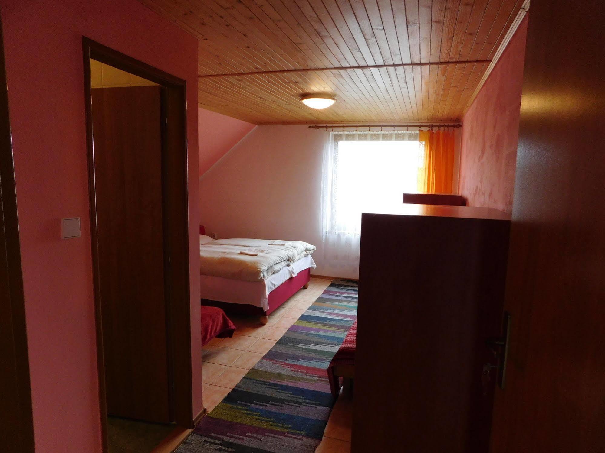 Apartmany Tania Zavazna Poruba Luaran gambar