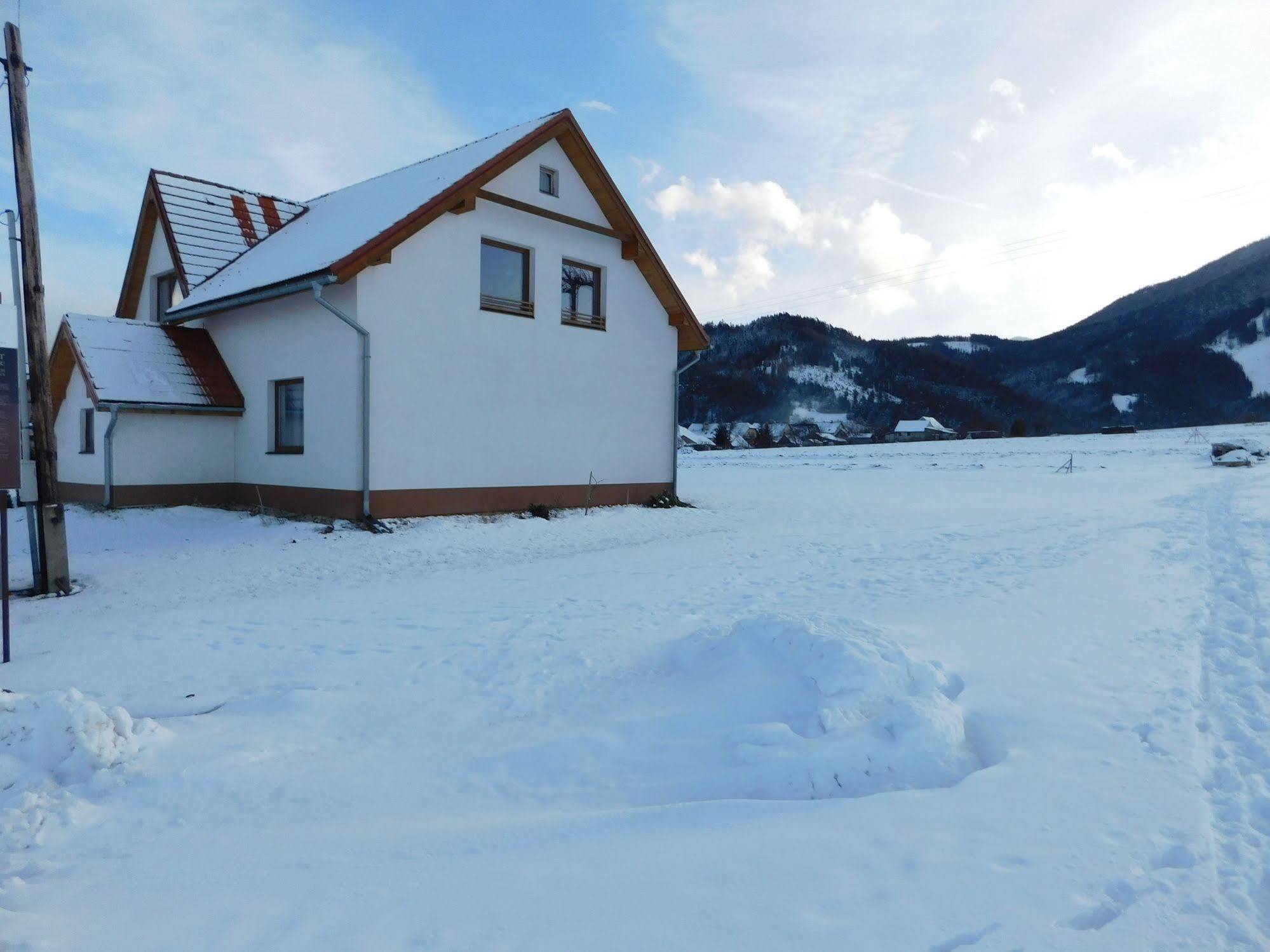 Apartmany Tania Zavazna Poruba Luaran gambar